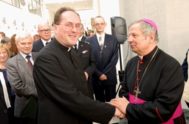 Doktorat honoris causa dla bp. Henryka Tomasika