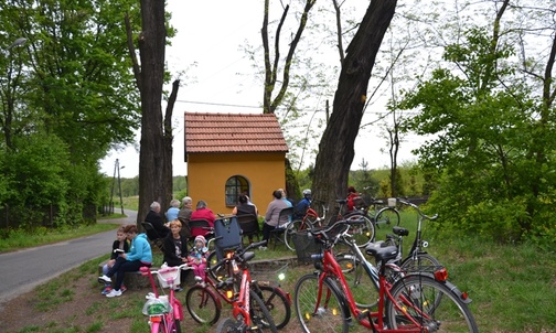 Kapliczka "na Biesie"