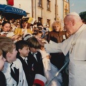 Papież Jan Paweł II z mieszkańcami Żywiecczyzny przed 20 laty