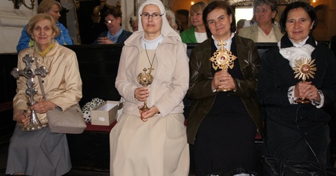 Na II Diecezjalnej Pielgrzymce Kobiet obecne były relikwie świętych i błogosławionych niewiast