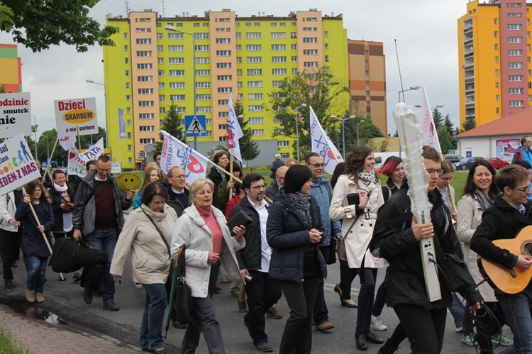 IV Marsz dla Życia i Rodziny na ulicach Oświęcimia - cz. 2