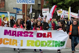 Radosny pochód świadków Dobrej Nowiny o rodzinie