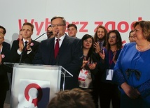 W sumie w okręgu  warszawskim, w tym w obwodach zagranicznych, na obydwu  kandydatów oddano 1 602 192  ważnych głosów