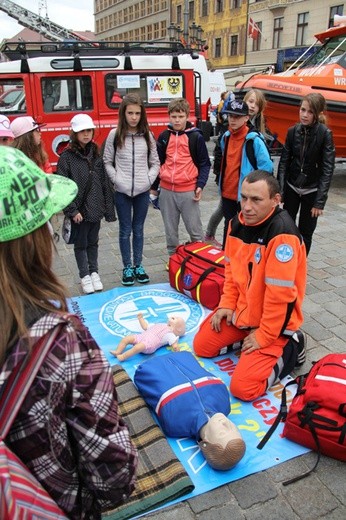 ​Poduszkowce, kombinezony, karabiny i roboty