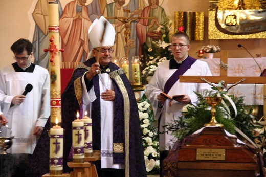 Pogrzeb ks. Henryka Surmy