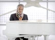 Andrea Bocelli zaśpiewa przed ESK