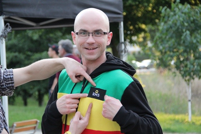 Pokochaj Miłość poprzez muzykę