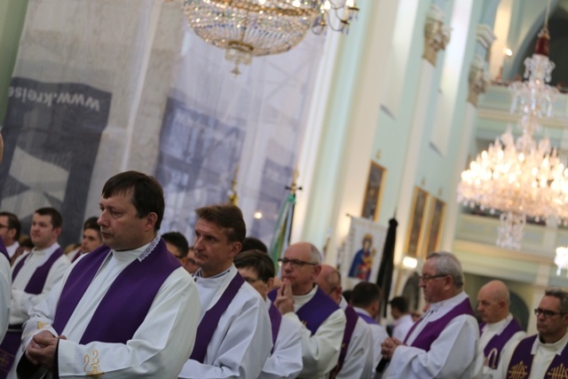 Ostatnie pożegnanie ks. Piotra Kocura w Cieszynie