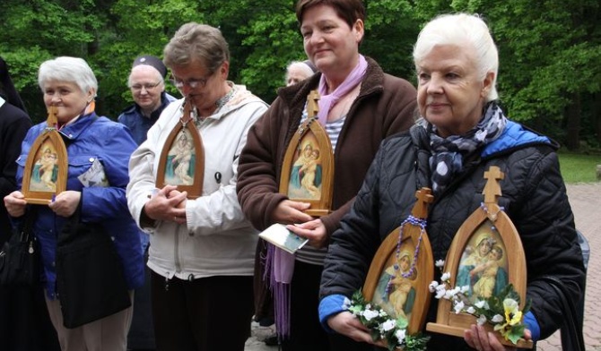 Ewangelizują pobożność ludową