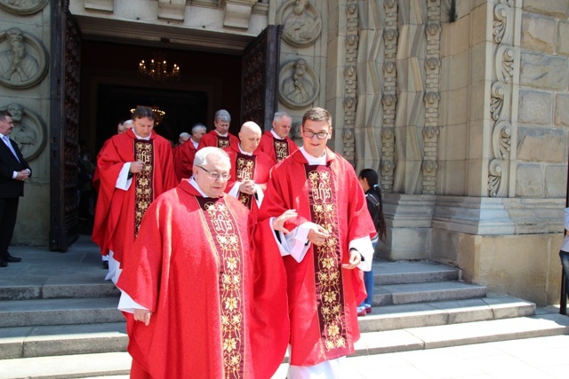 Święcenia kapłańskie w Bielsku-Białej A.D. 2015/ cz.2