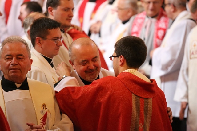 Święcenia kapłańskie w Bielsku-Białej A.D. 2015/ cz.1