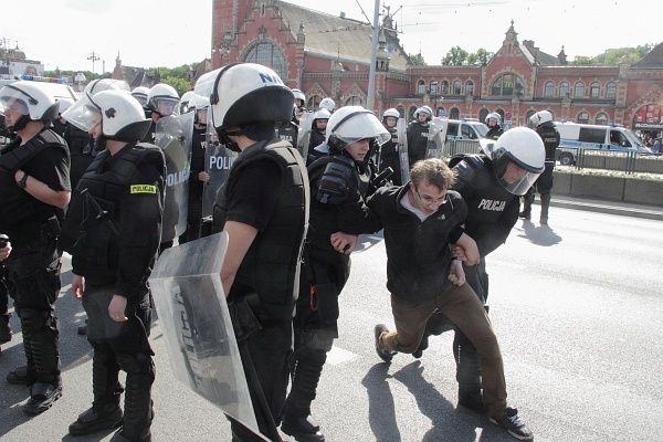 "Marsz równości" i manifestacja narodowców