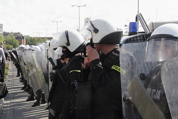 "Marsz równości" i manifestacja narodowców