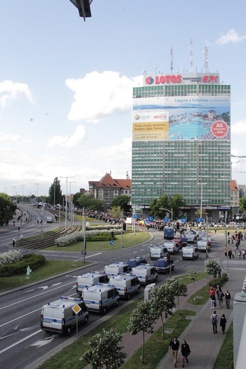 "Marsz równości" i manifestacja narodowców