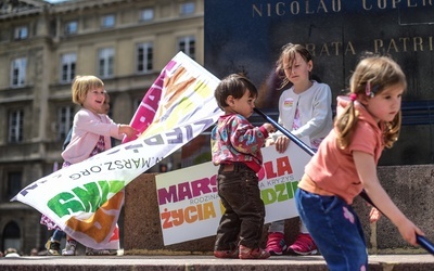 Warszawa za życiem