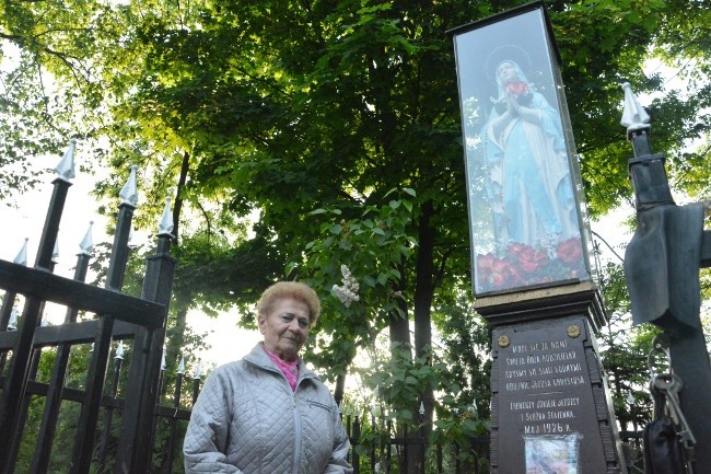 Maryja, co we śnie o kapliczkę się troszczy