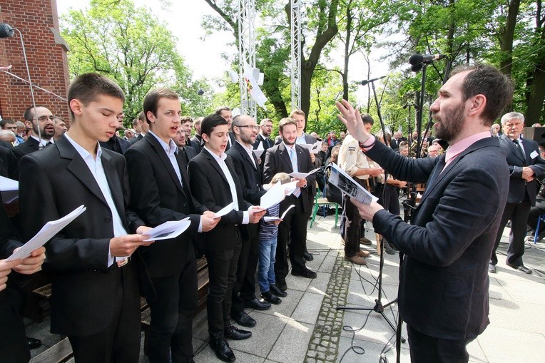 Męska pielgrzymka do MB Piekarskiej - cz. 2