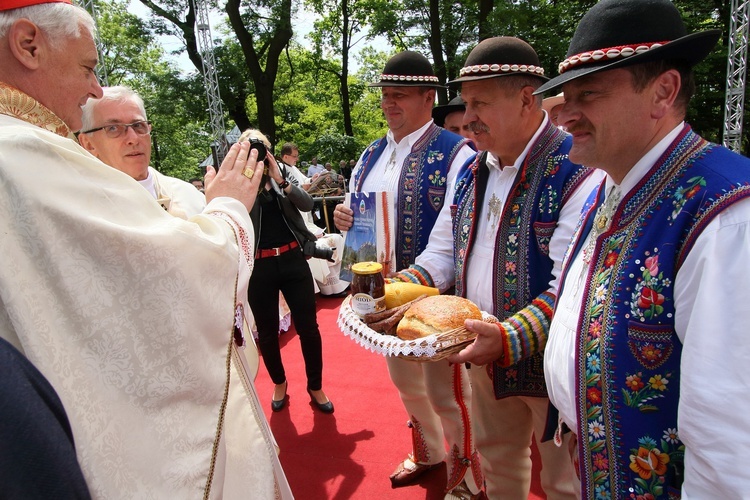 Męska pielgrzymka do MB Piekarskiej - cz. 2