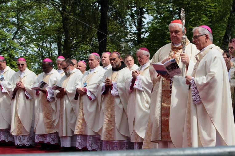 Męska pielgrzymka do MB Piekarskiej - cz. 2