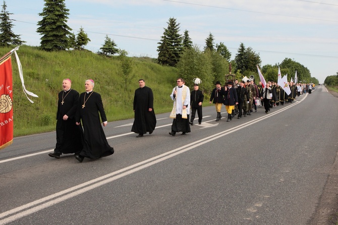 Męska pielgrzymka do MB Piekarskiej - cz. 3