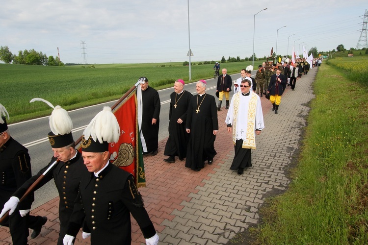 Męska pielgrzymka do MB Piekarskiej - cz. 3