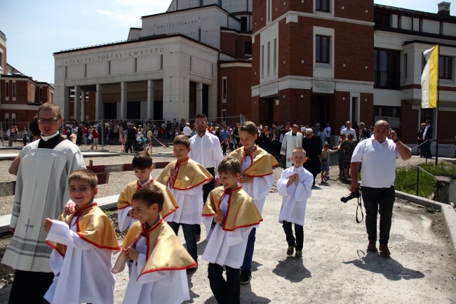 Plac zabaw w sankturium św. Jana Pawła II