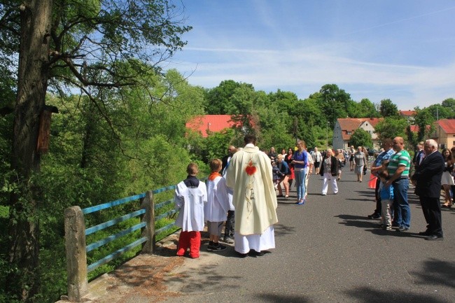 Nowa kapliczka nad Baryczą