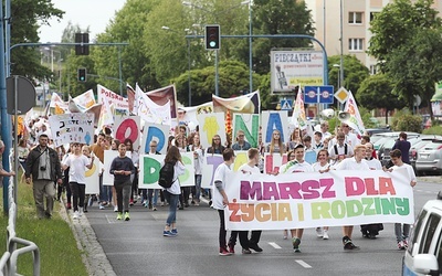 Trasa w Lubinie wiodła m.in. aleją Niepodległości, czyli główną ulicą miasta