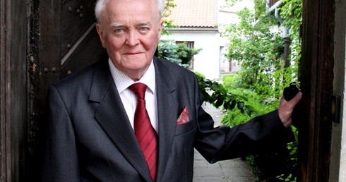 Biedronki obsiadły piec