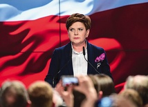 Beata Szydło jest wiceprezesem PiS. Mówi się, że skupia wokół siebie szeregowych posłów o rozlicznych talentach, niekoniecznie przebijających się do mediów