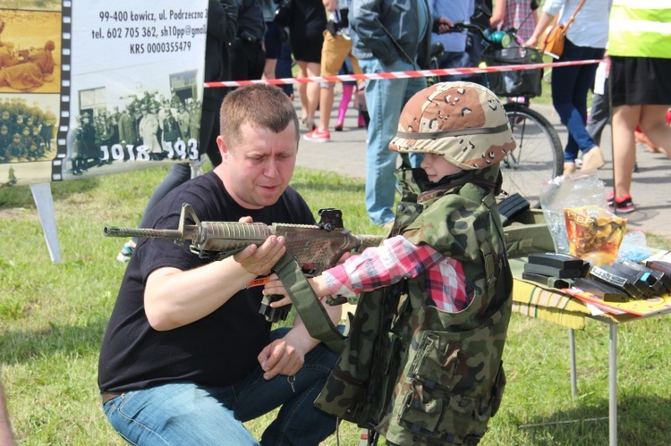 Piknik rodzinny na łowickich Błoniach