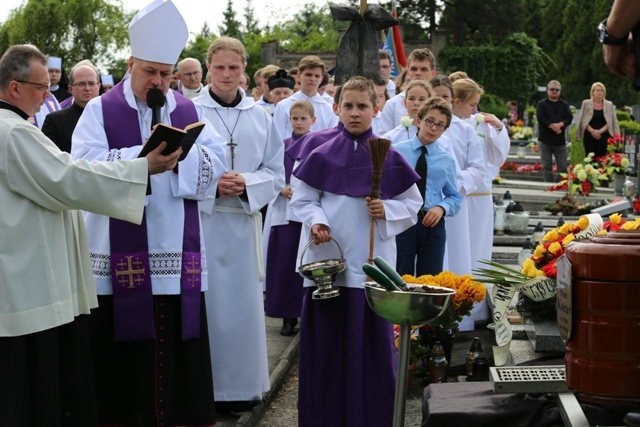 Pogrzeb śp. ks. kan. Piotra Kocura w Skoczowie