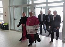 Otwarcie i poświęcenie Gimnazjum w Kosakowie