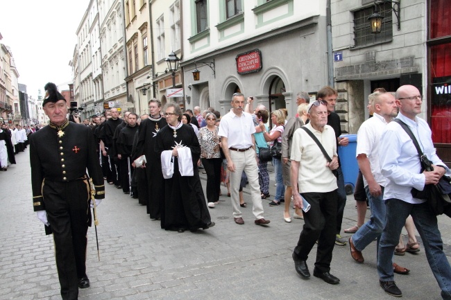 Boże Ciało w Krakowie - procesja z Wawelu na Rynek Główny - cz. 2