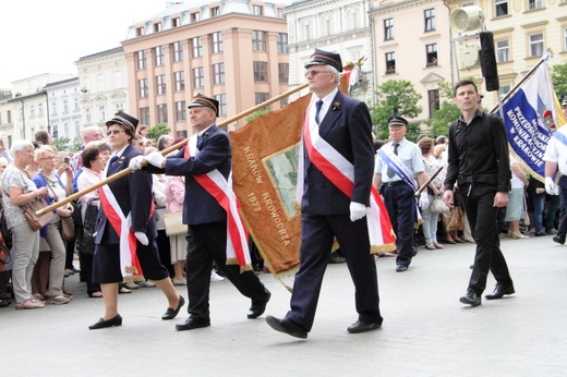 Boże Ciało w Krakowie - procesja z Wawelu na Rynek Główny - cz. 2