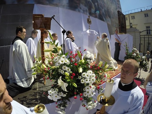 Tłumy szły za Chrystusem