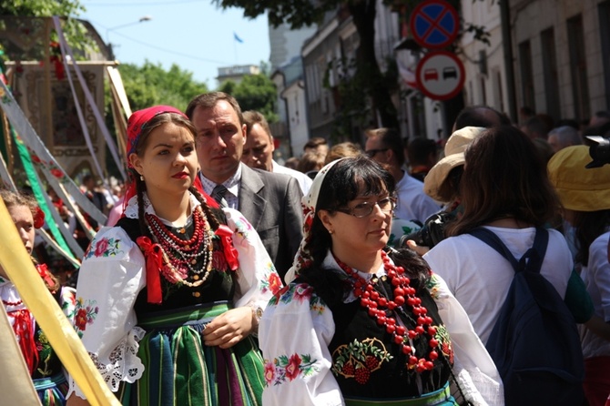 Procesja Bożego Ciała w Łowiczu, cz. I