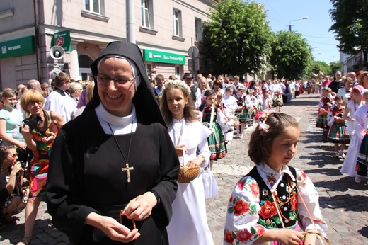 Procesja Bożego Ciała w Łowiczu, cz. I