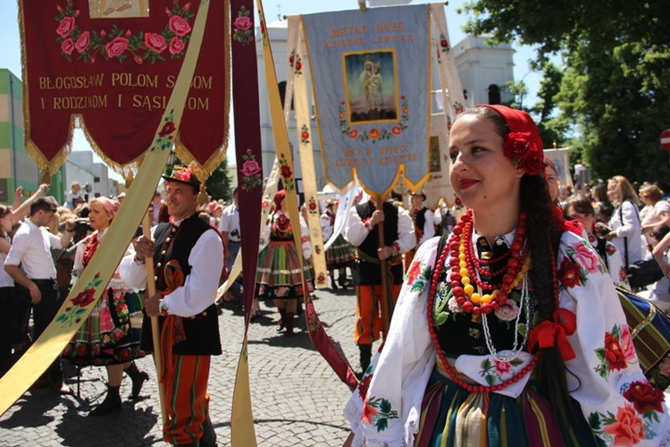 Procesja Bożego Ciała w Łowiczu, cz. I