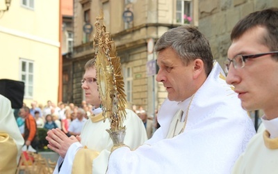 Procesja Bożego Ciała ulicami Bielska-Białej