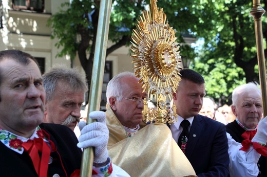 Procesja Bożego Ciała w Łowiczu, cz. II