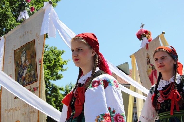 Procesja Bożego Ciała w Łowiczu, cz. II