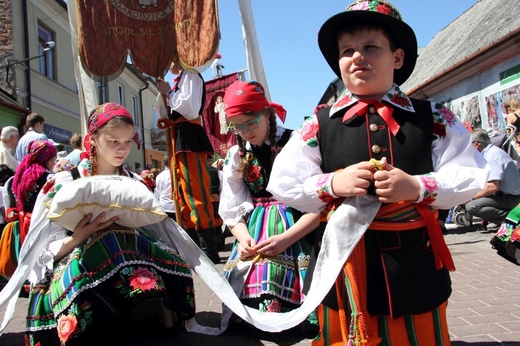 Procesja Bożego Ciała w Łowiczu, cz. II