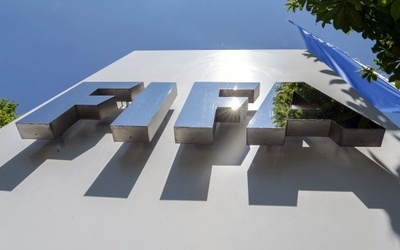 Dostali 5 mln euro, by nie protestować w FIFA