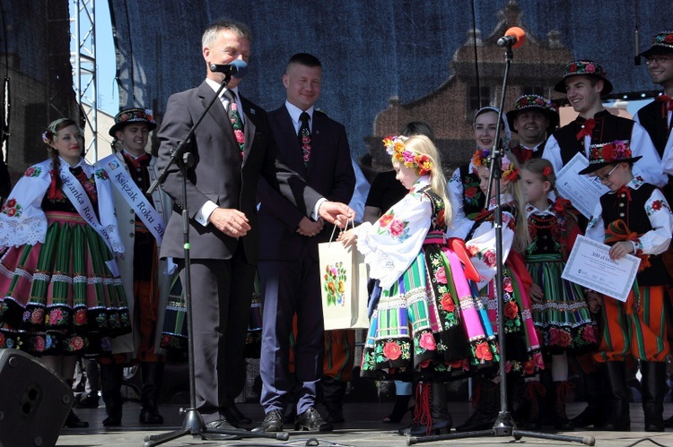 Parada pasiaków w Łowiczu
