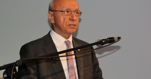 Prof. Bogdan Chazan w Skoczowie mówił o lekarzach sumienia