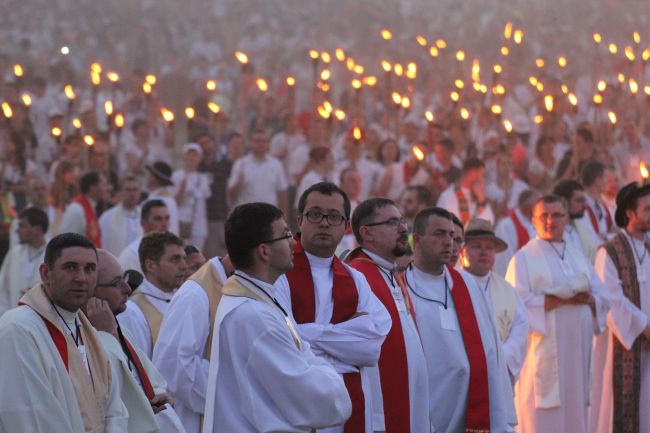 Lednica 2000 - Spotkanie Młodych 2015, część III