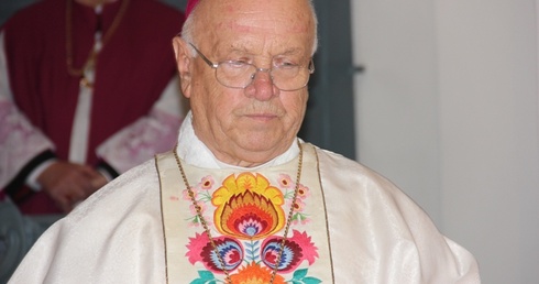 Biskup Józef Zawitkowski świętował w Łowiczu jubileusz 25-lecia sakry biskupiej