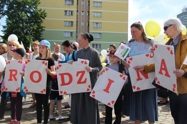 VI Archidiecezjalny Marsz dla Życia i Rodziny