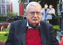 Tomas Venclova jest wybitnym poetą i eseistą. Zna świetnie język polski i jest wielkim zwolennikiem współpracy  Litwy i Polski